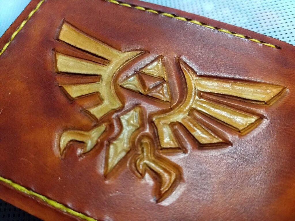 Triforce and Holy Relics -Tan Brown - leather wallet- Leather Bifold Wallet - Handcrafted Legend of Zelda Wallet - Link Wallet