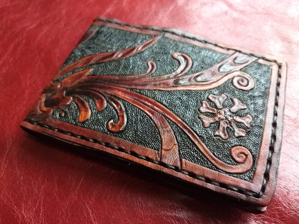 Gentlemans Business wallet - formal - slim real leather wallet- executive Leather Bifold Wallet - Victoriana -