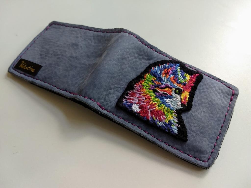 Radiant kitten - Embroidery - Leather Bifold Wallet - Handcrafted -