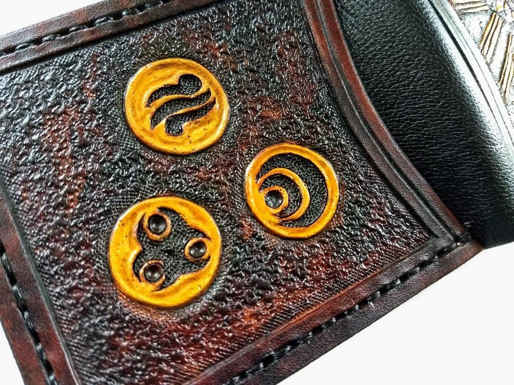 Wind Waker Pearls leather wallet- Dark Brown and ivory colour - Leather Bifold Wallet - Handcrafted Legend of Zelda Wallet - Link Wallet