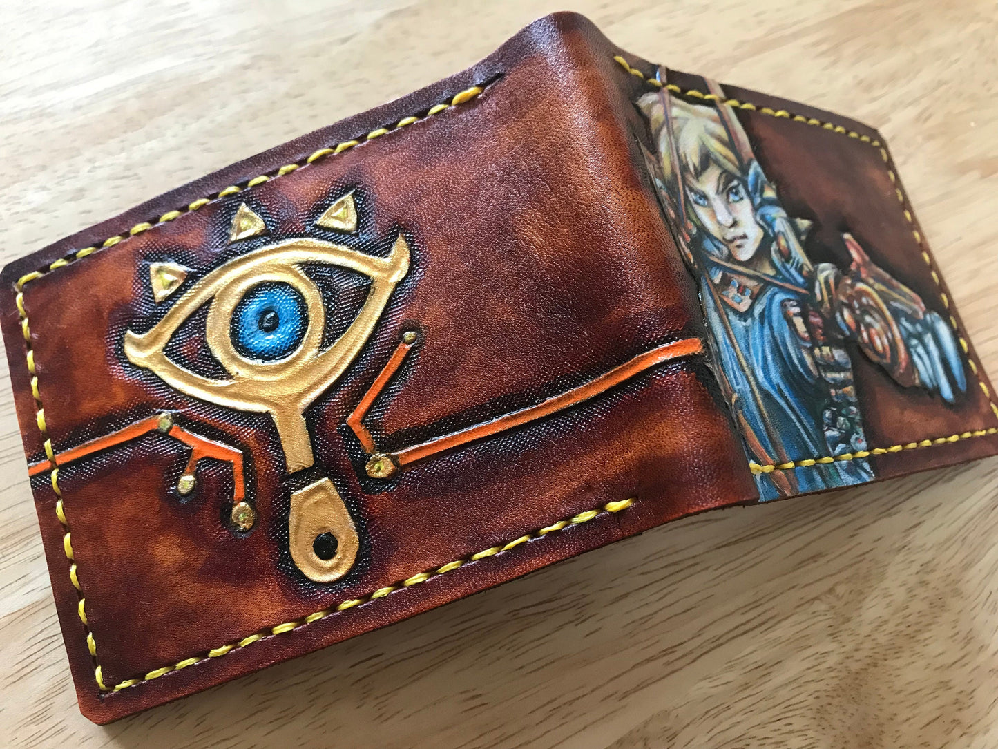Breath of the Wild leather wallet- Leather Bifold Wallet - Handcrafted Legend of Zelda Wallet - Link Wallet
