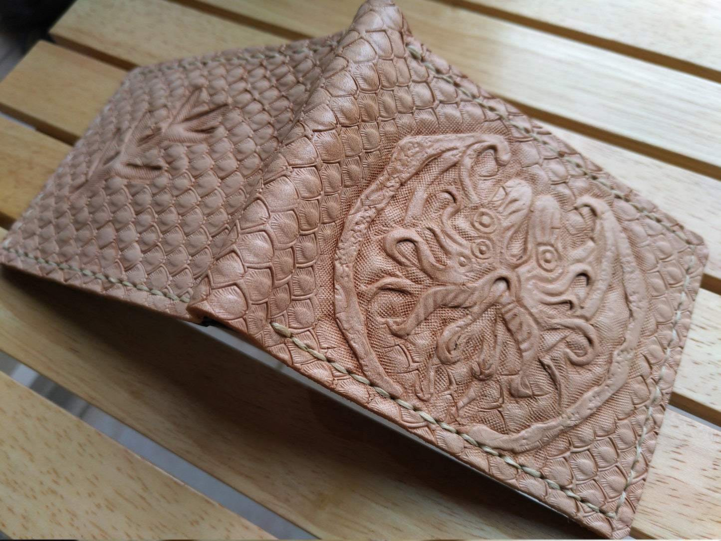 Cthulhu emblem - tan version - no paint - Leather wallet.