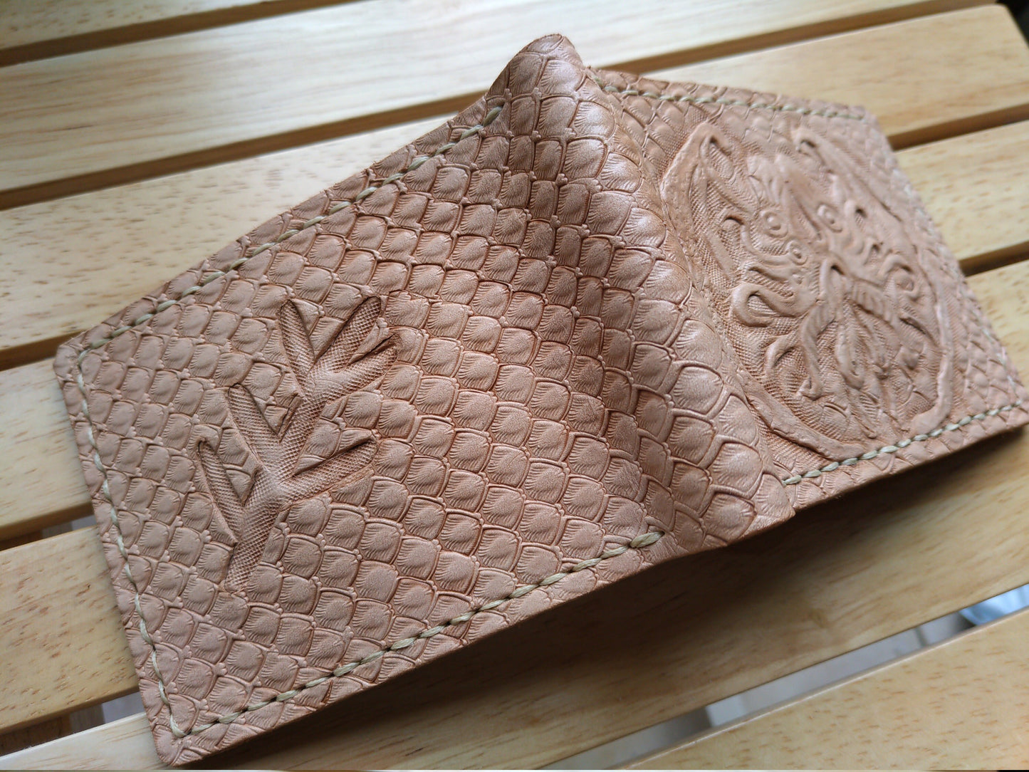 Cthulhu emblem - tan version - no paint - Leather wallet.
