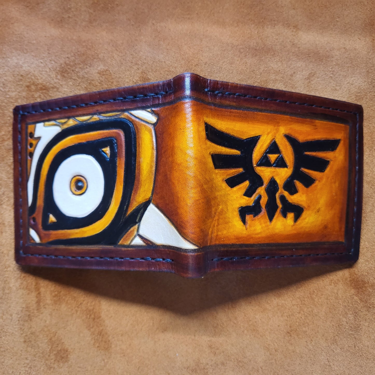 Half Majoras Mask Hyrule - leather wallet- Bifold Wallet - Handcrafted Legend of Zelda Wallet - Link Wallet 2020