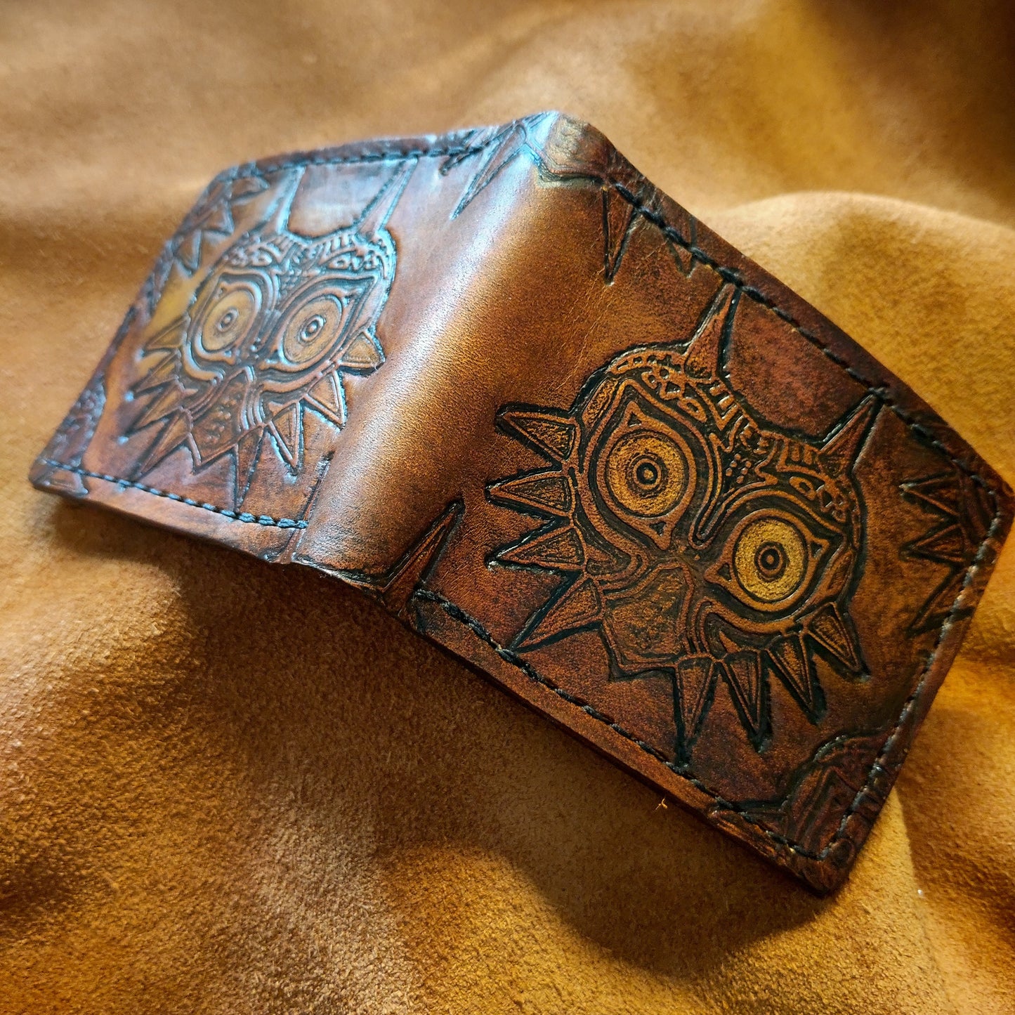 Knightmare Majora leather wallet- Leather Bifold Wallet - Handcrafted Legend of Zelda Wallet - Link Wallet