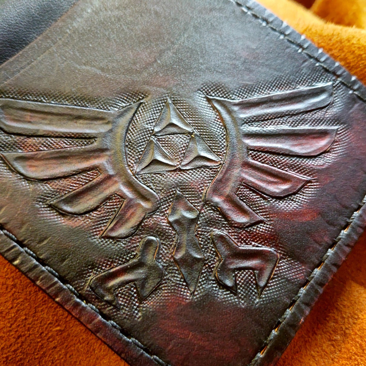 Double Hyrule Crest leather wallet- Dark Brown version - Leather Bifold Wallet - Handcrafted Legend of Zelda Wallet - Link Wallet