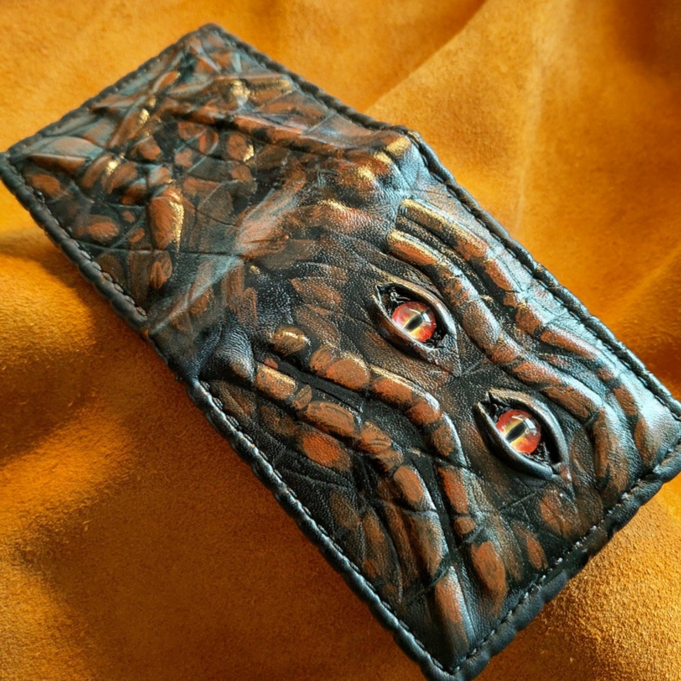 Enderman Eyes bumpy brown version - Necromonicon - demon eyes - Leather wallet.