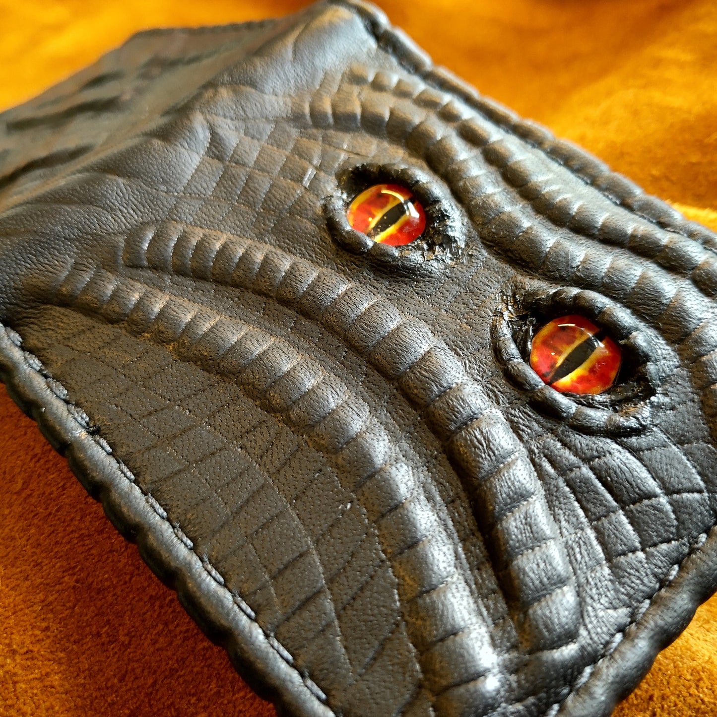 Enderman Eyes bumpy version - Necromonicon - demon eyes - Leather wallet.