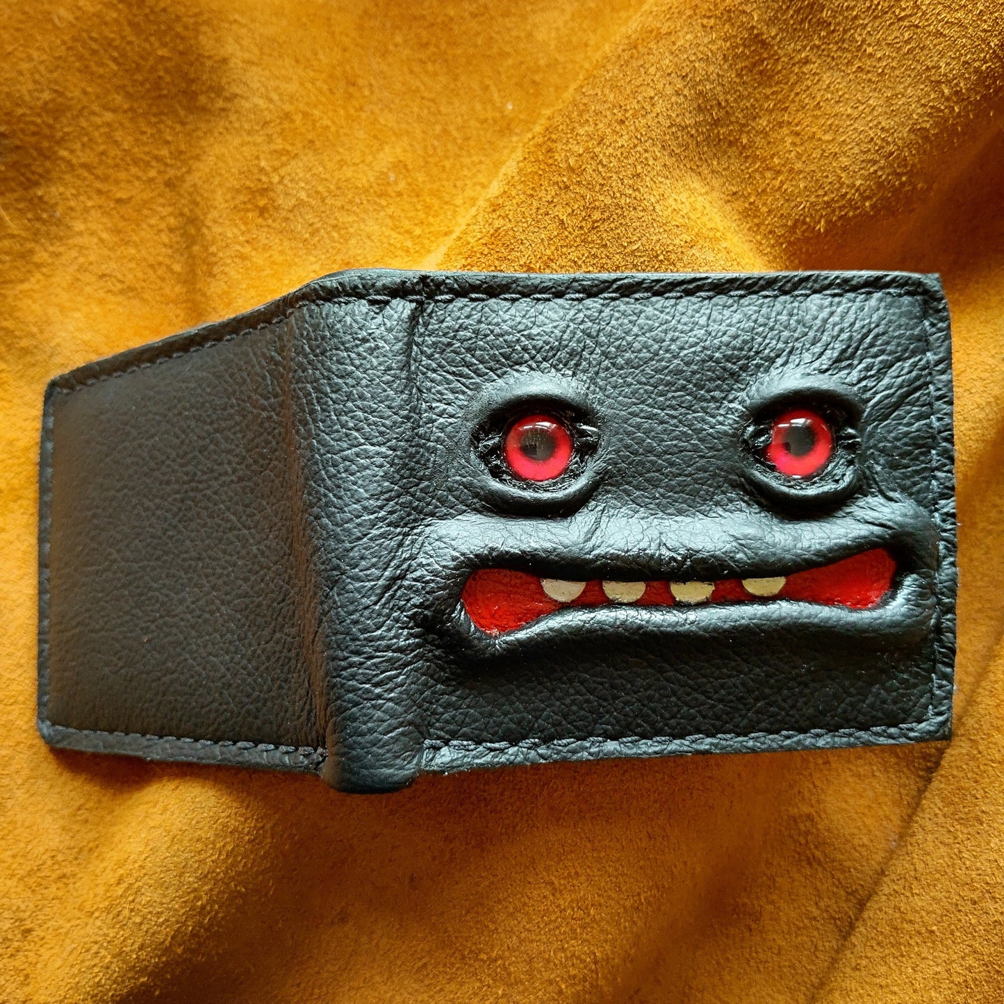 Enderman eyes - Mimic Shmuggle face - Necromonicon - Red eyes - Leather wallet.