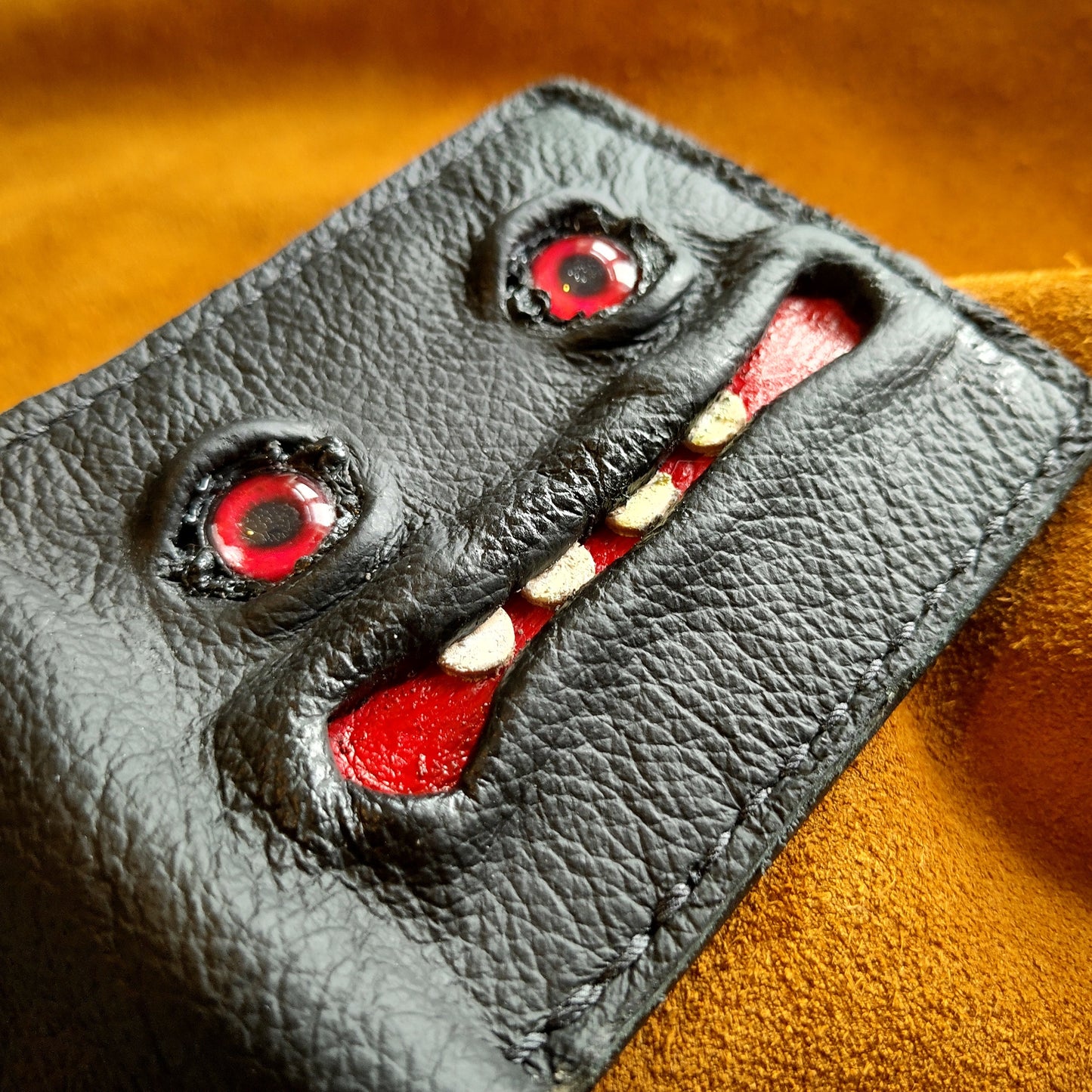 Enderman eyes - Mimic Shmuggle face - Necromonicon - Red eyes - Leather wallet.