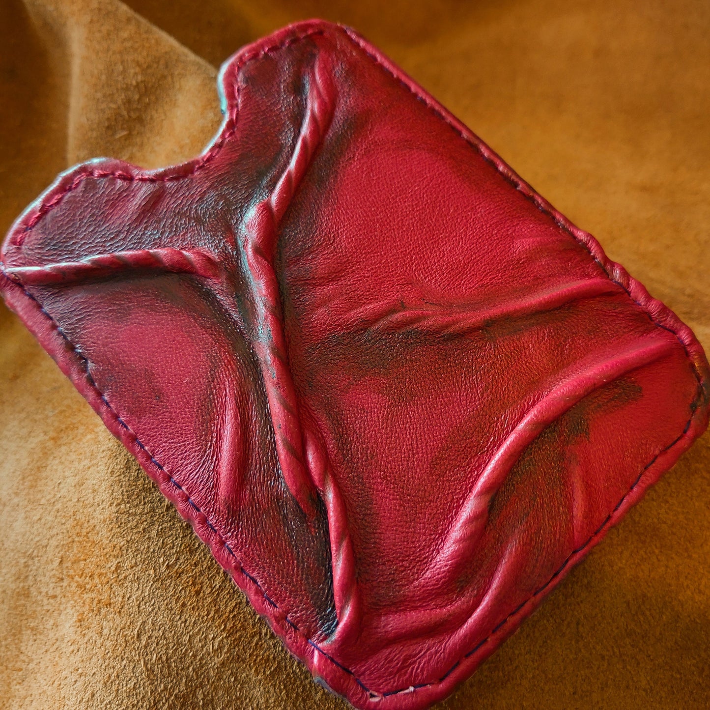 Red Monster face - Passport holder - sleeve
