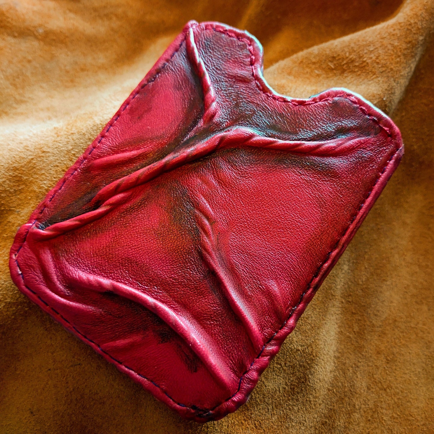 Red Monster face - Passport holder - sleeve