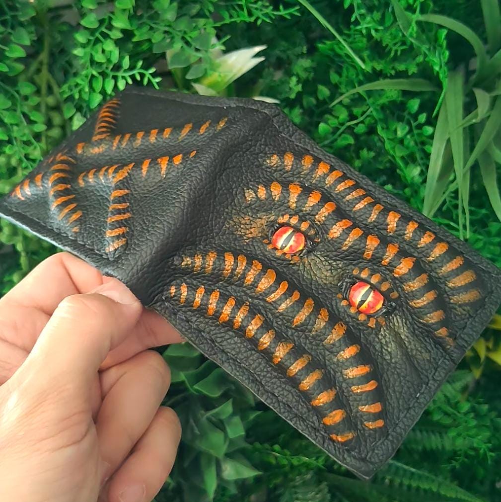 Enderman eyes - Necromonicon - demon eyes - Leather wallet.