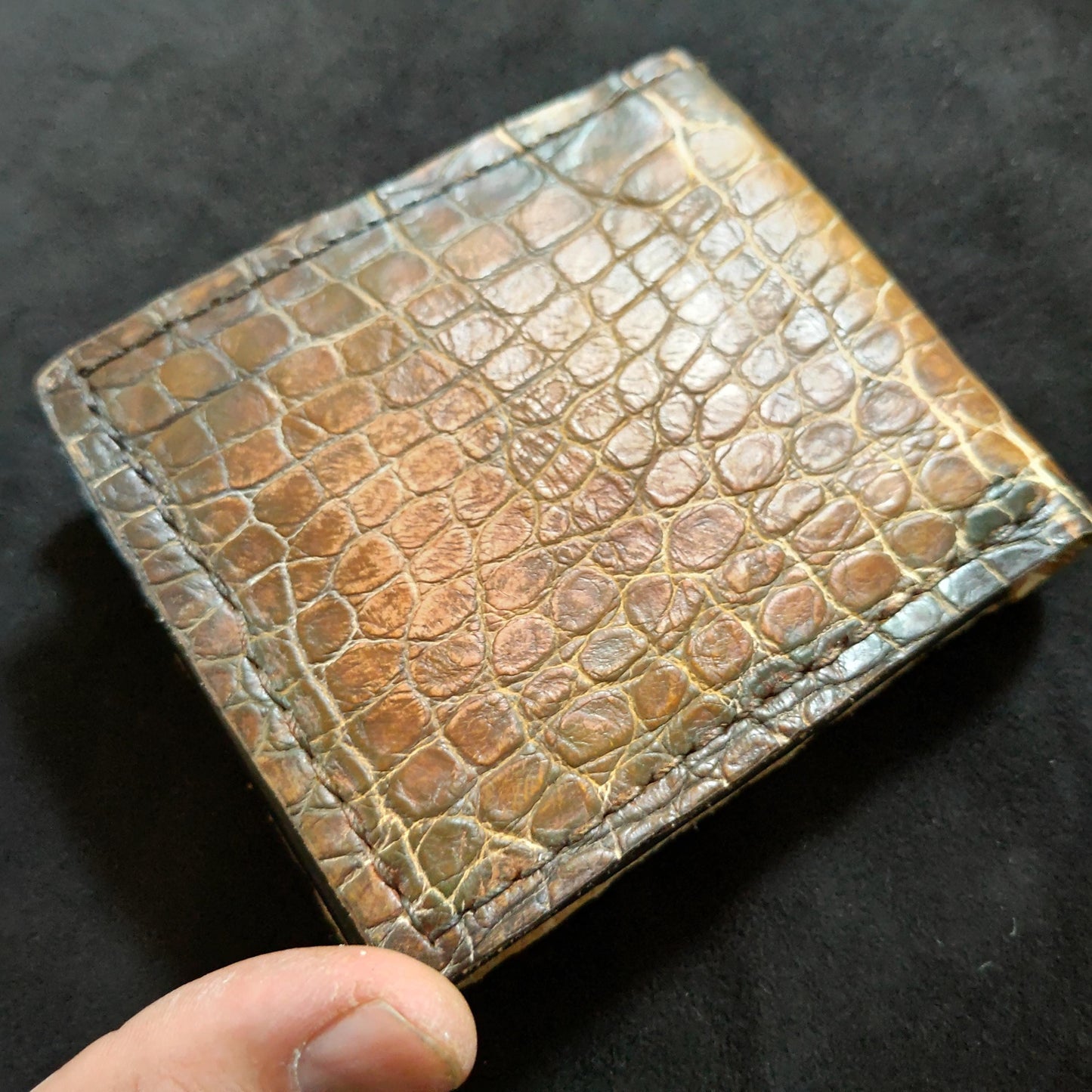 Yellow eyes Scaly Schmuggle face leather wallet - Necromonicon - demon eyes - Leather wallet.