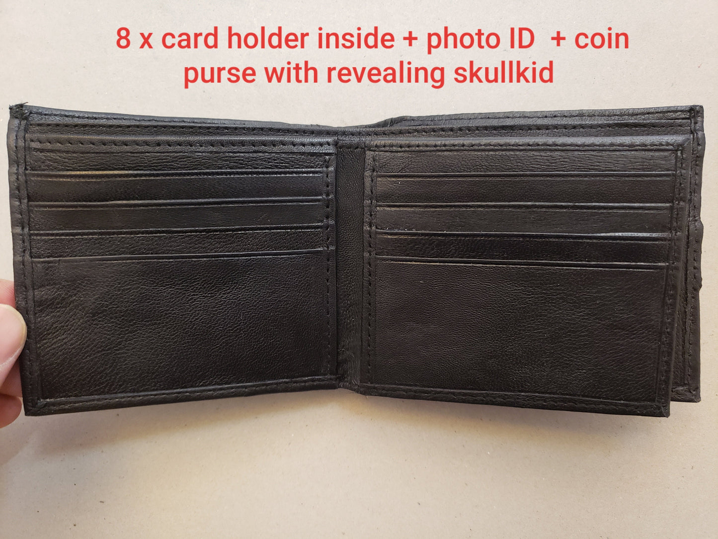 Revealing Skullkid high capacity wallet inside type.