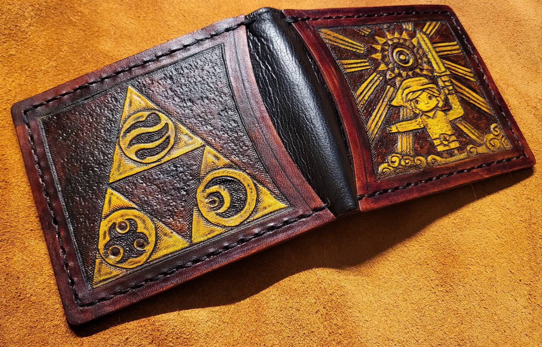Triforce Pearls leather wallet- Dark Brown and ivory colour - Leather Bifold Wallet - Handcrafted Legend of Zelda Wallet - Link Wallet
