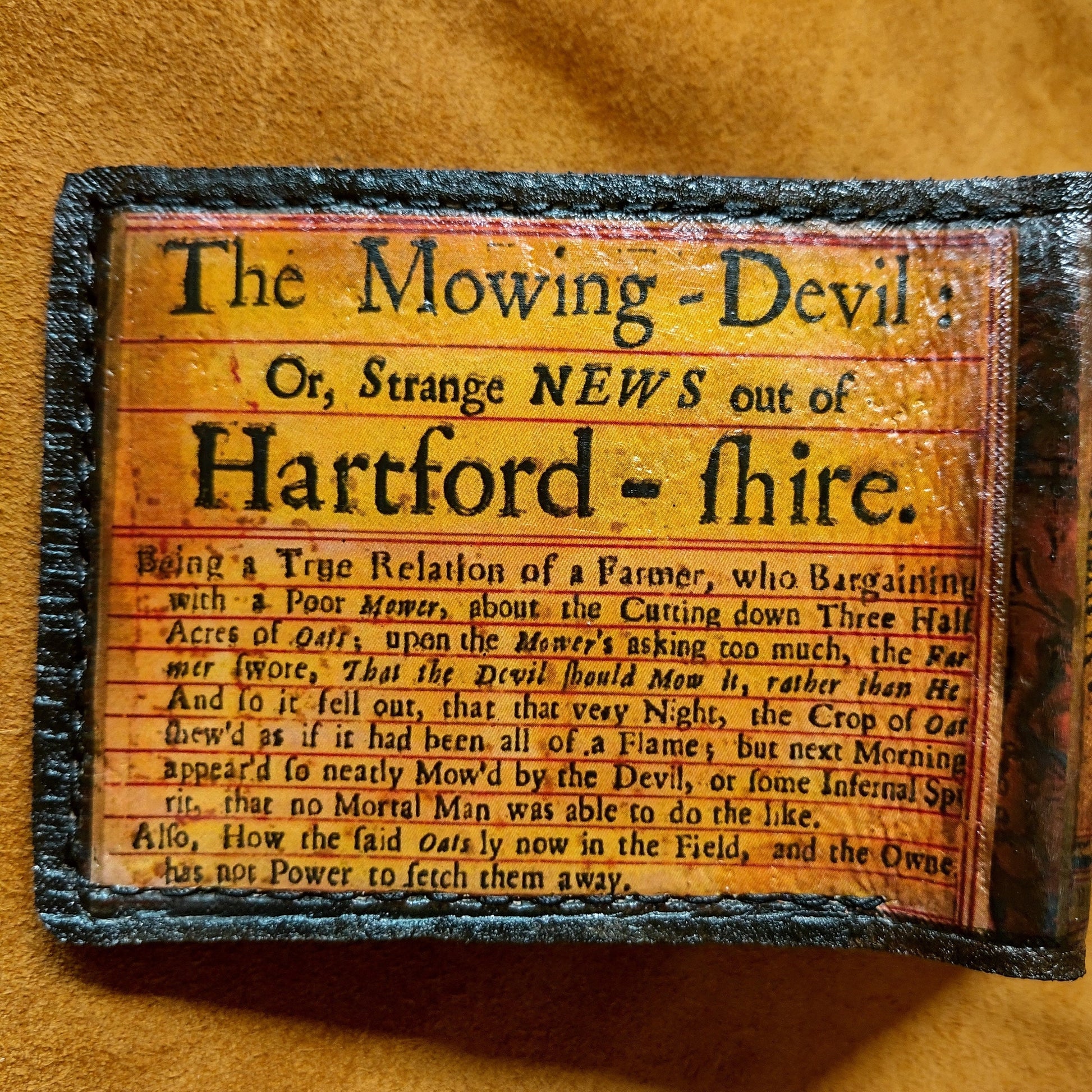 Mowing Devil - Crop Circle - leather wallet- Dark Brown and ivory colour - Leather Bifold Wallet - Handcrafted
