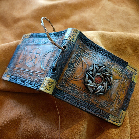 Spell book style wallet red gem version - Mystic - Leather wallet.