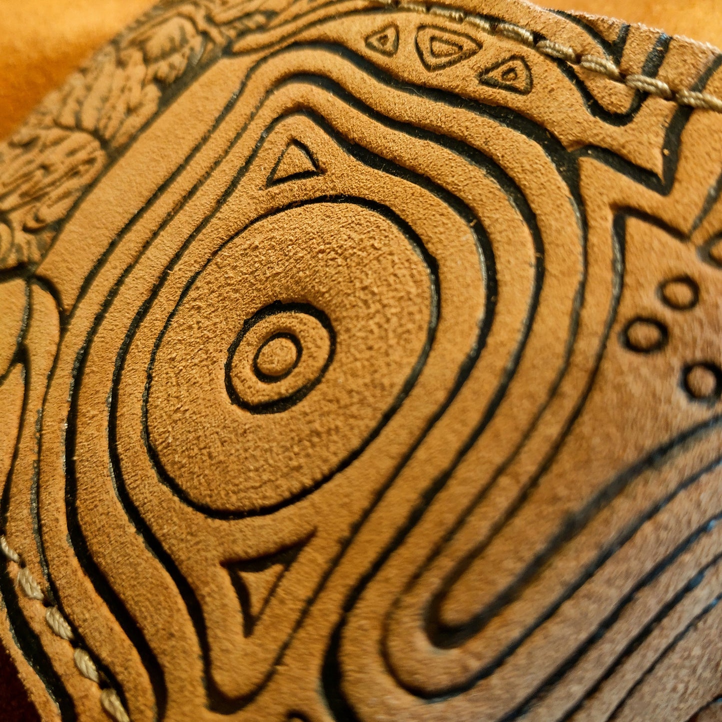 Suede Majoras Mask Leather wallet.