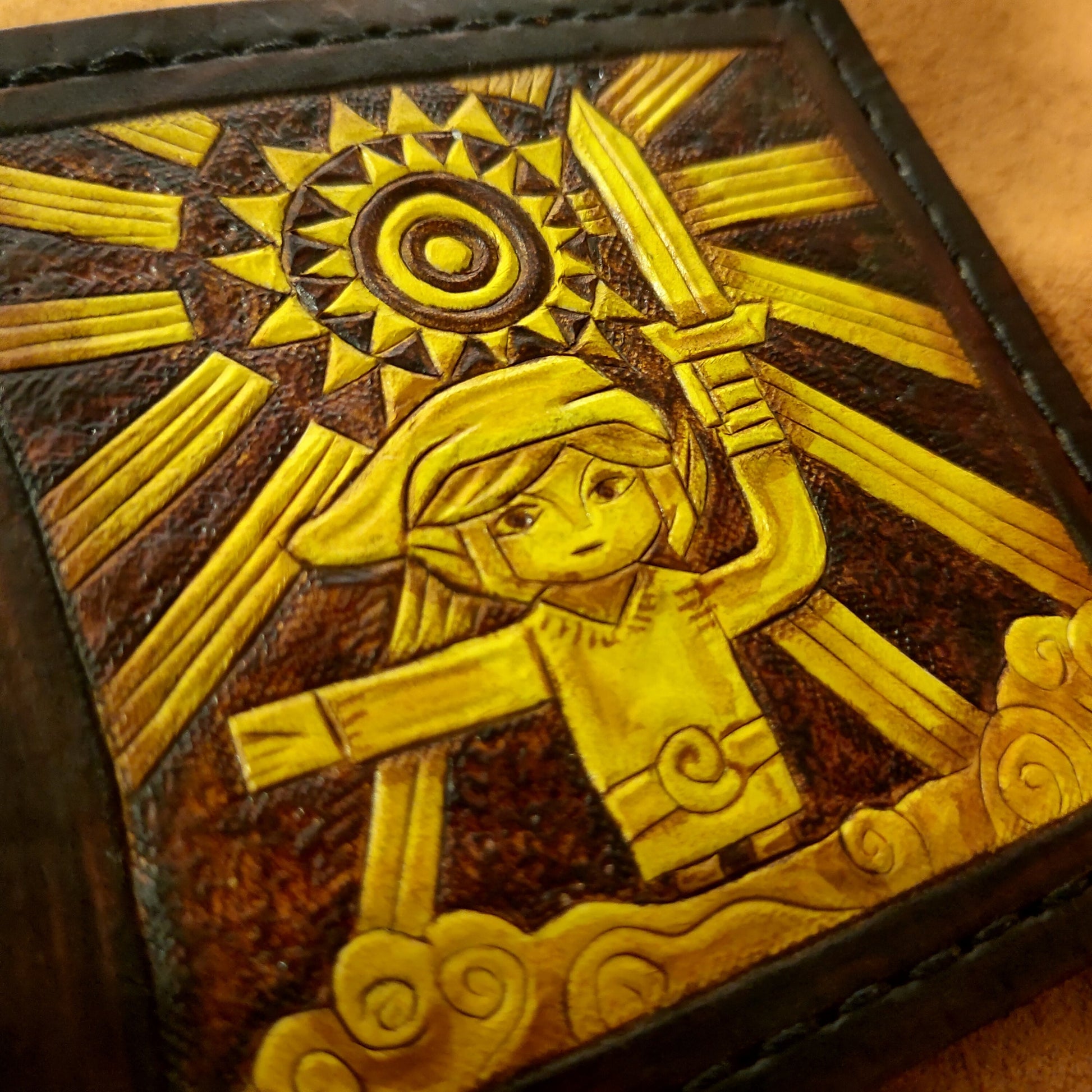 Wind Waker Hyrule Crest leather wallet- Dark Brown and ivory colour - Leather Bifold Wallet - Handcrafted Legend of Zelda Wallet -