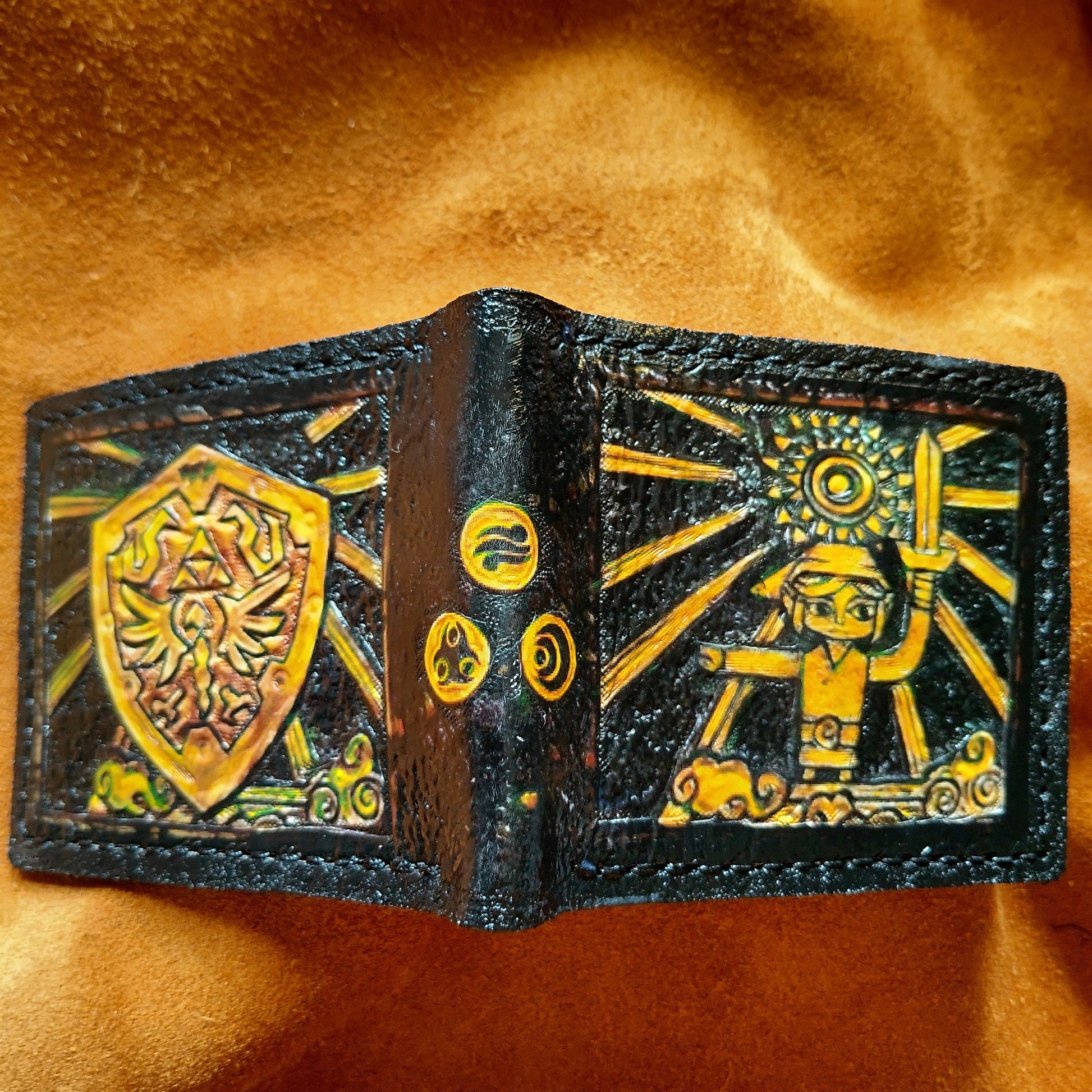 Wind Waker Hyrule Shield - soft leather wallet- Bifold Wallet - Handcrafted Legend of Zelda Wallet - Link Wallet 2020