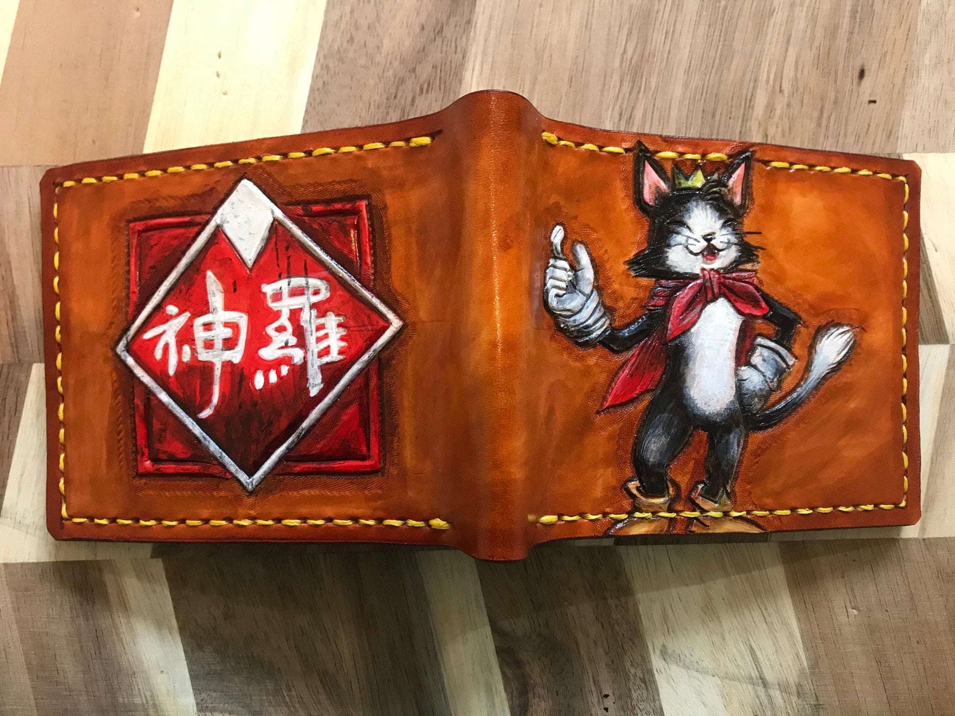 Cait Sith Shinra - Bi fold leather wallet - FF7 -