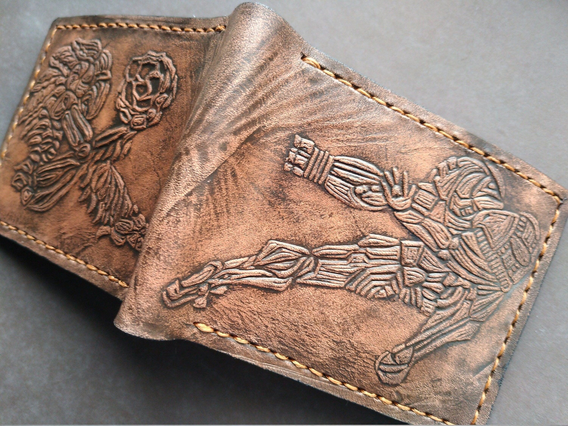 Samus and Ancient Chozo - brown- Leather Bifold Wallet - Handcrafted Wallet -