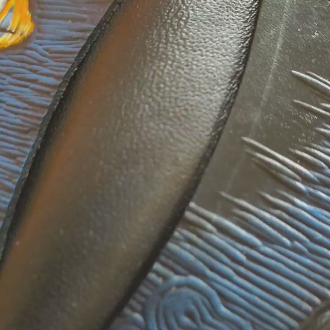 Puffin leather wallet- Leather Bifold Wallet - Handcrafted -