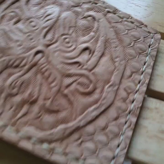 Cthulhu emblem - tan version - no paint - Leather wallet.