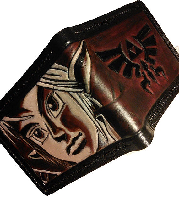 Link Portrait Hyrule crest leather wallet- Leather Bifold Wallet - Handcrafted Legend of Zelda Wallet - Link Wallet