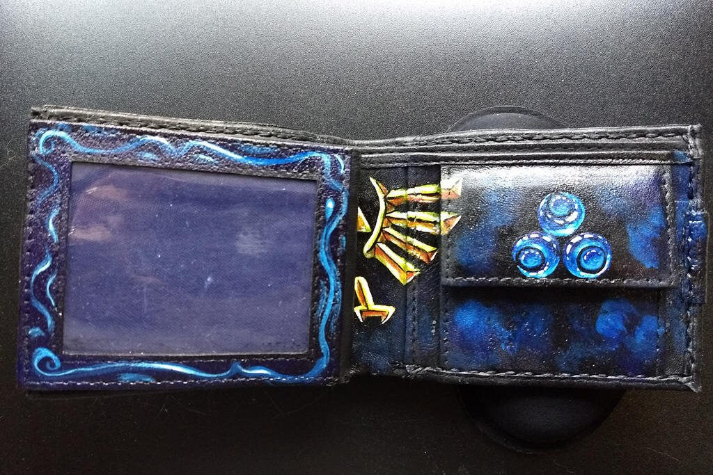 Holy Relics version 2, Majoras Mask leather wallet - Leather Bifold Wallet - Handcrafted Legend of Zelda Wallet - Link Wallet