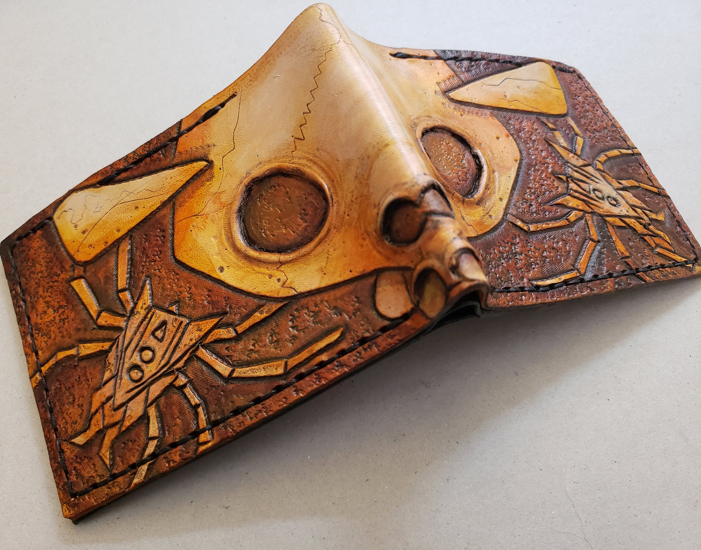 Gold Skulltula Skull Kid leather wallet- Leather Bifold Wallet - Geek Leather Gift - Handcrafted Legend of Zelda Wallet - Link Wallet
