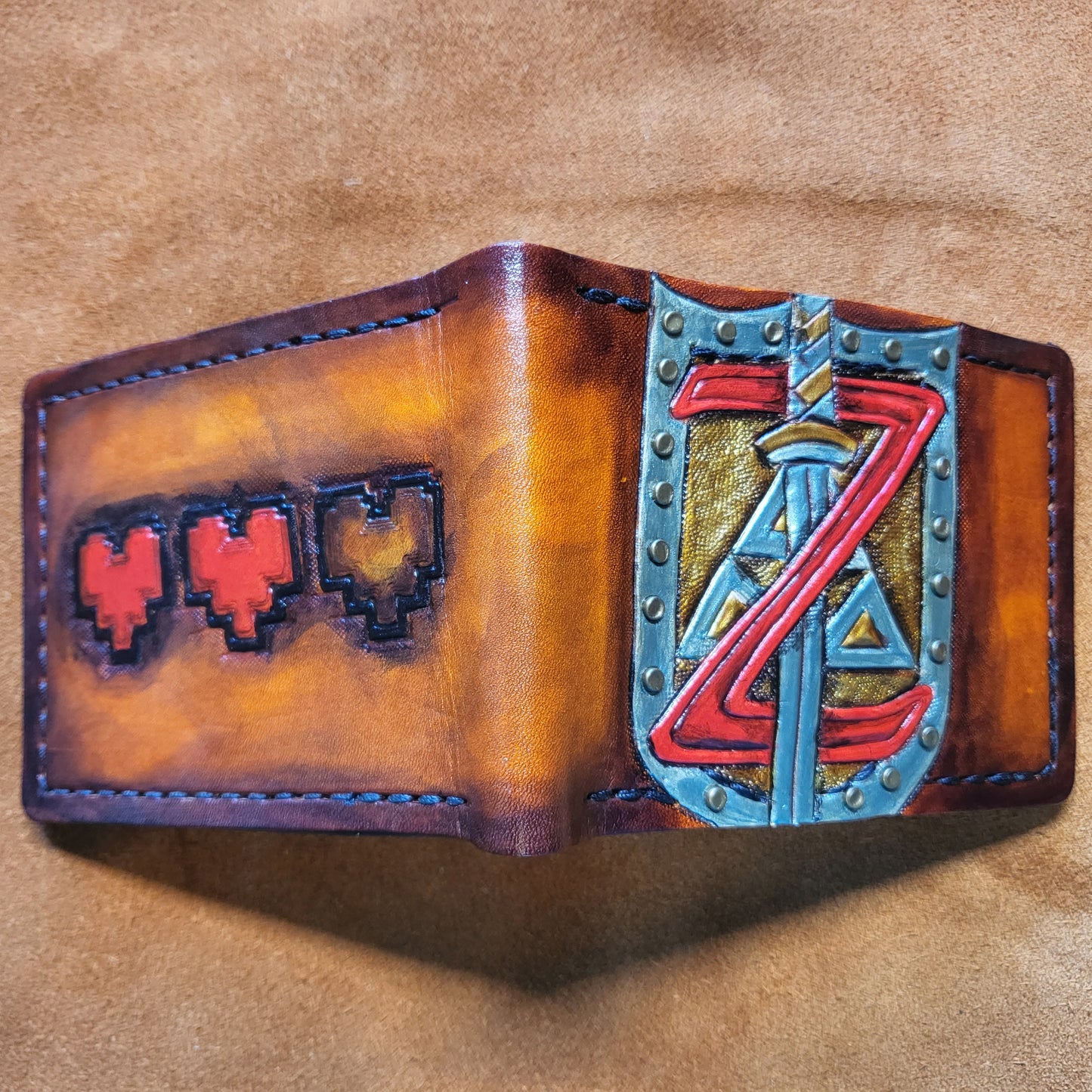 Hyrule Shield and Heart containers leather wallet- Leather Bifold Wallet - Handcrafted Legend of Zelda Wallet - Link Wallet