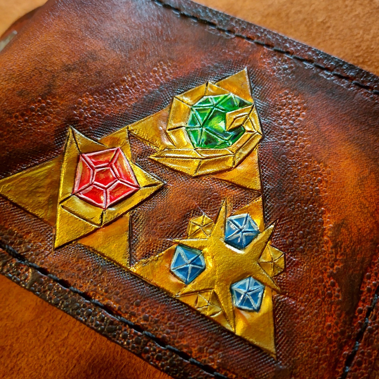 Hyrule Shield and Holy Relics wallet- Leather Bifold Wallet - Handcrafted Legend of Zelda Wallet - Link Wallet